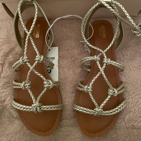 MOSSIMO Keenan gold strappy gladiator sandal - Picture 3 of 6